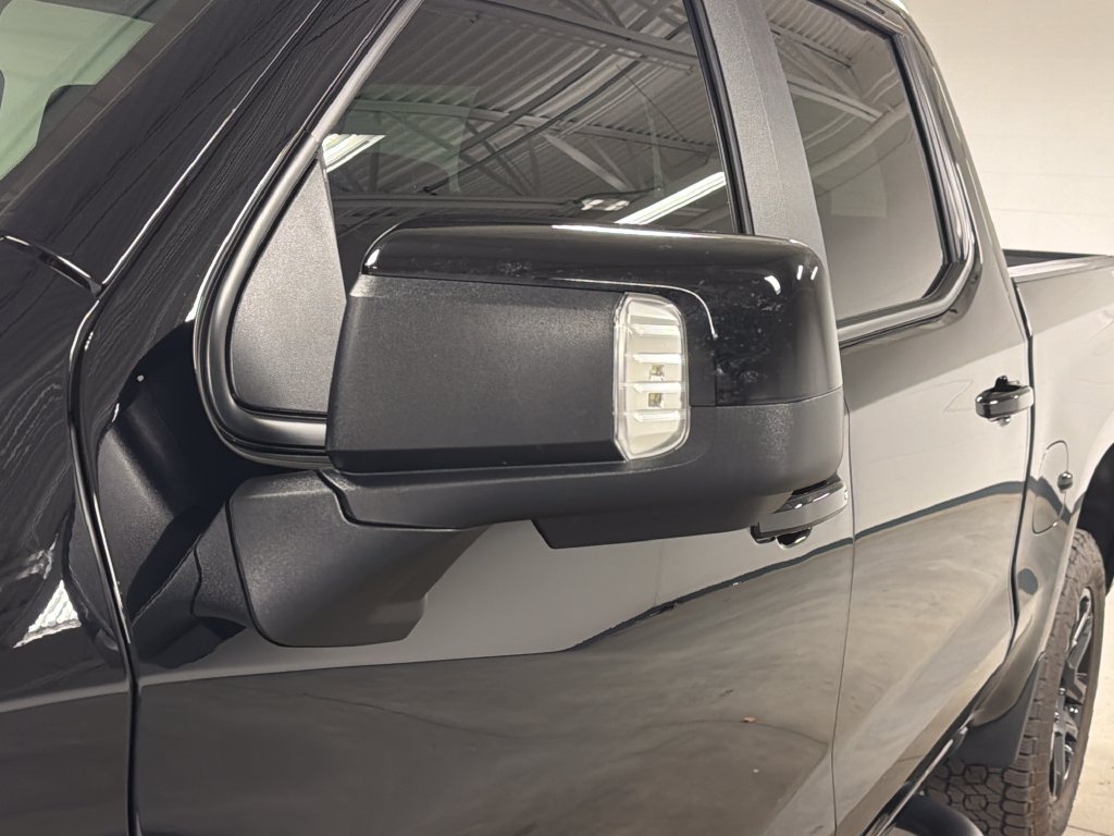 Used 2026 Chevrolet Silverado 1500 LT Trail Boss w/ LT Trail Boss Premium Package AWD/4WD image 13