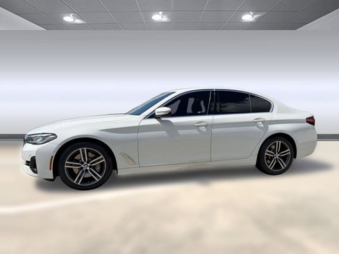 Used 2021 BMW 530i xDrive AWD/4WD image 2