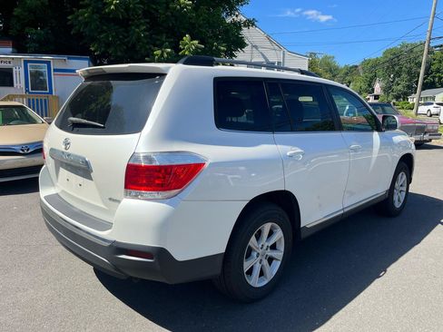 Used 2013 Toyota Highlander SE AWD/4WD image 5