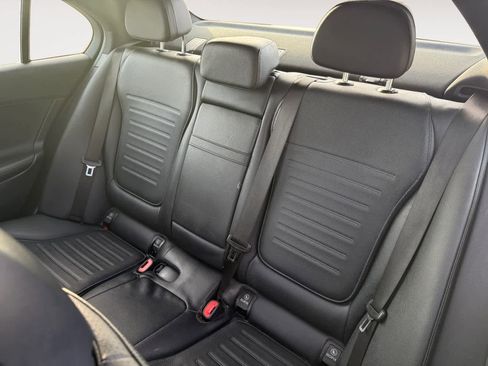 Used 2022 Mercedes-Benz C 300 4MATIC Sedan image 13