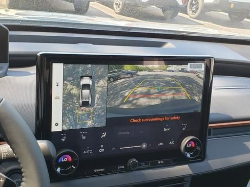 New 2026 Subaru Uncharted AWD image 18