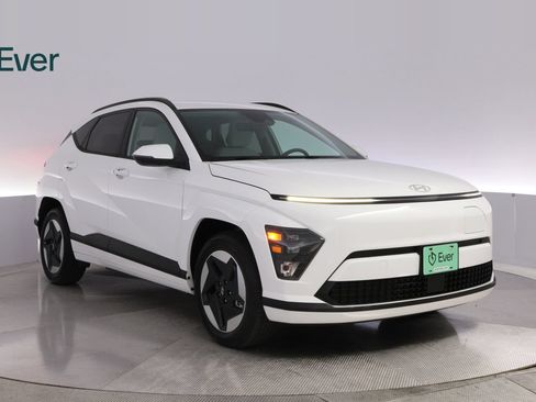 Used 2024 Hyundai Kona SEL FWD image 13