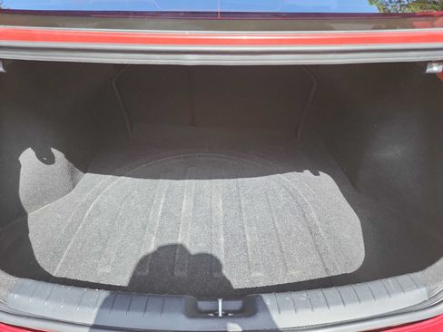 Used 2017 Hyundai Elantra SE FWD image 25