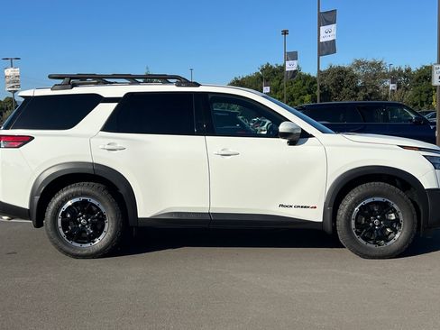 Certified 2025 Nissan Pathfinder Rock Creek image 3