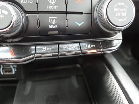 Used 2022 Dodge Durango GT image 14