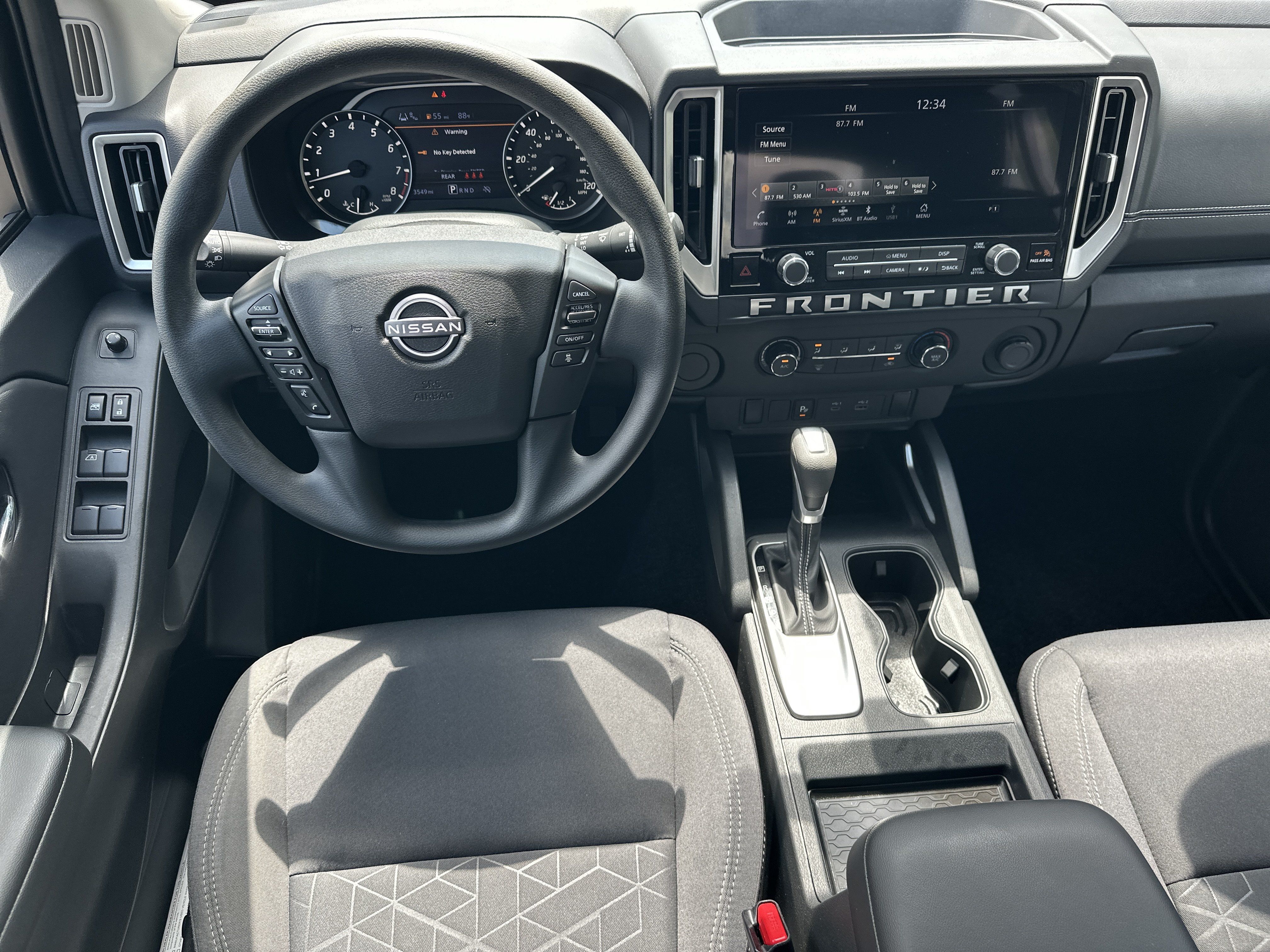 Used 2025 Nissan Frontier SV RWD image 23