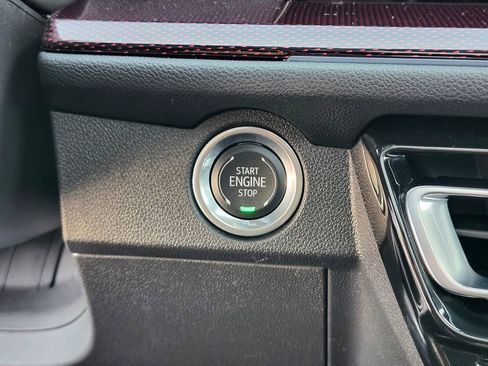 Used 2024 Chevrolet Traverse RS image 26