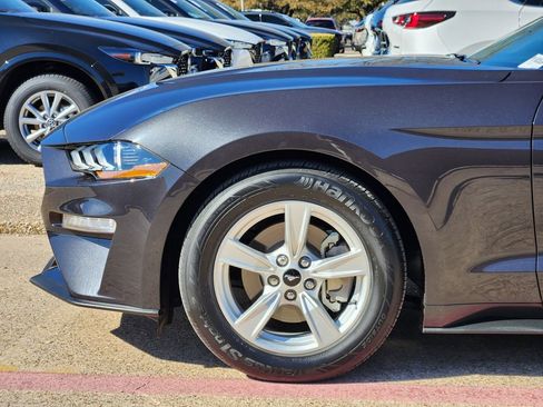 Used 2023 Ford Mustang Convertible image 9