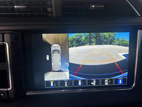 Used 2023 GMC Yukon Denali w/ Max Trailering Package AWD/4WD image 34