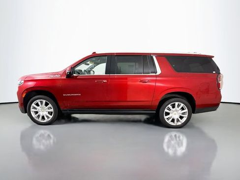 Used 2024 Chevrolet Suburban High Country w/ Advanced Technology Package image 6
