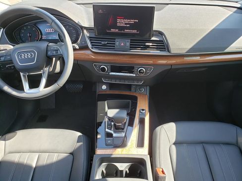 Used 2023 Audi Q5 2.0T Premium w/ Convenience Package AWD/4WD image 12