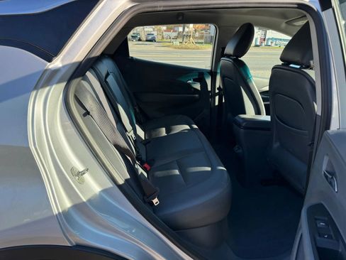 Used 2017 Chevrolet Bolt Premier w/ Driver Confidence II Package image 17