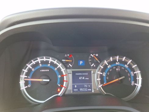 Used 2018 Toyota 4Runner Limited image 19