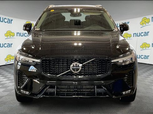 Used 2024 Volvo XC60 B5 Plus image 2
