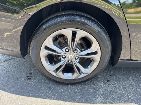 Certified 2023 Honda Accord EX image 14