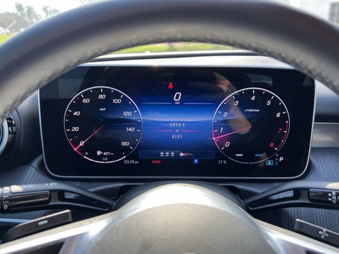 Used 2025 Mercedes-Benz C 300 Sedan image 21