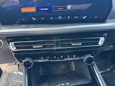 New 2026 Chevrolet Traverse LT w/ Enhanced Driving Package image 25