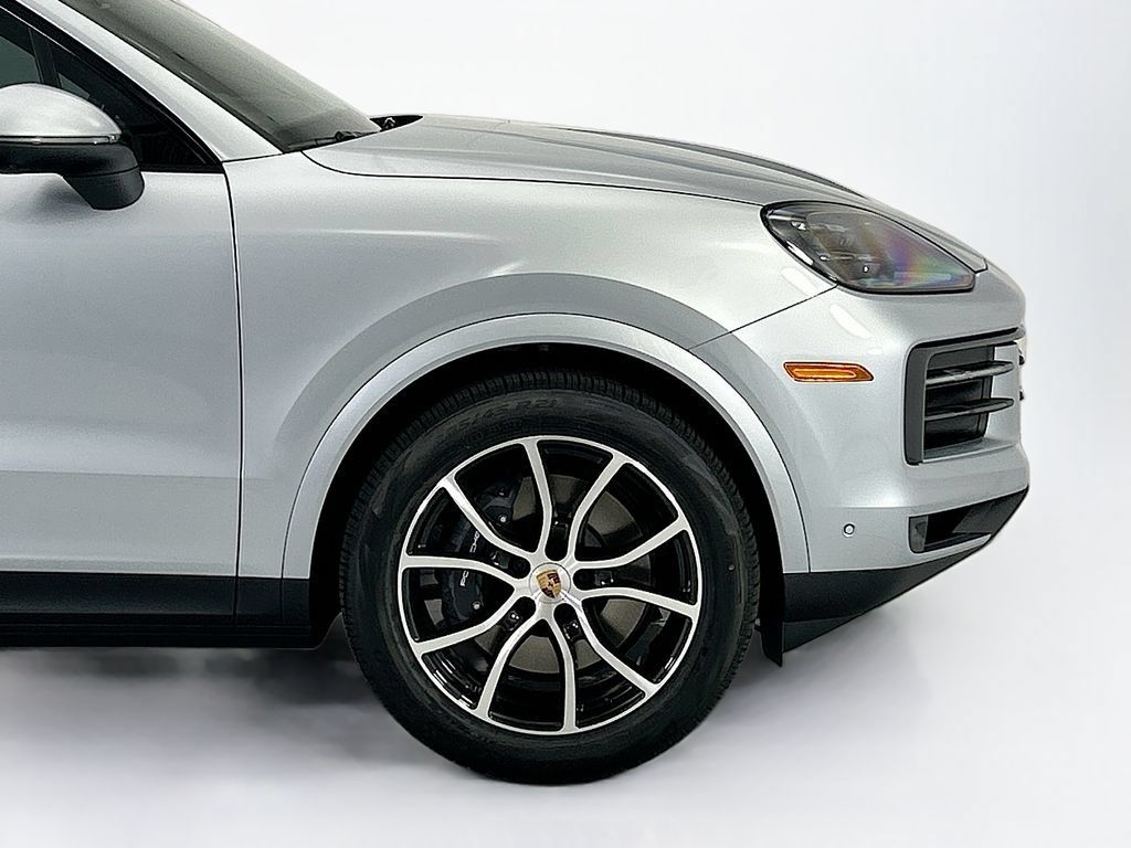 Used 2026 Porsche Cayenne AWD/4WD image 11