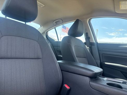 Certified 2025 Nissan Altima 2.5 SV FWD image 25