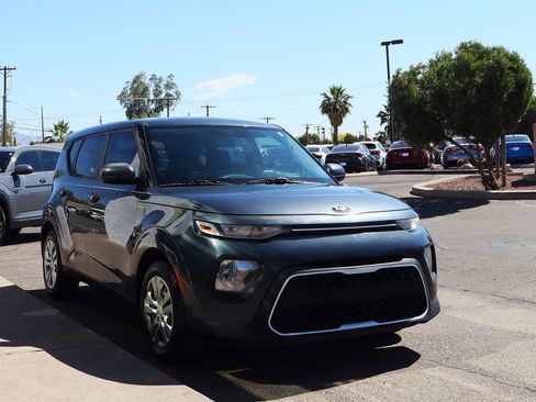 Used 2021 Kia Soul LX image 14