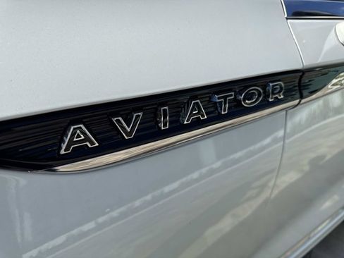 New 2026 Lincoln Aviator Black Label w/ Dynamic Handling Package AWD/4WD image 8
