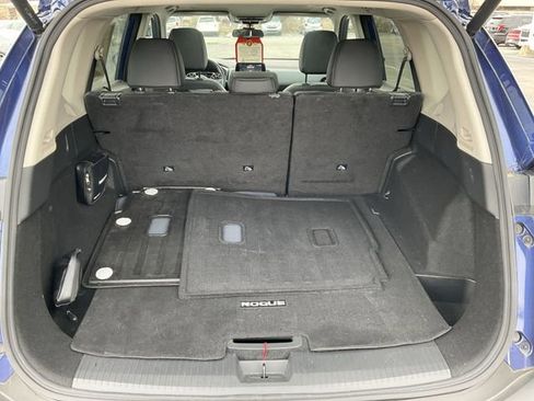 Certified 2023 Nissan Rogue SV w/ SV Premium B Package AWD/4WD image 34