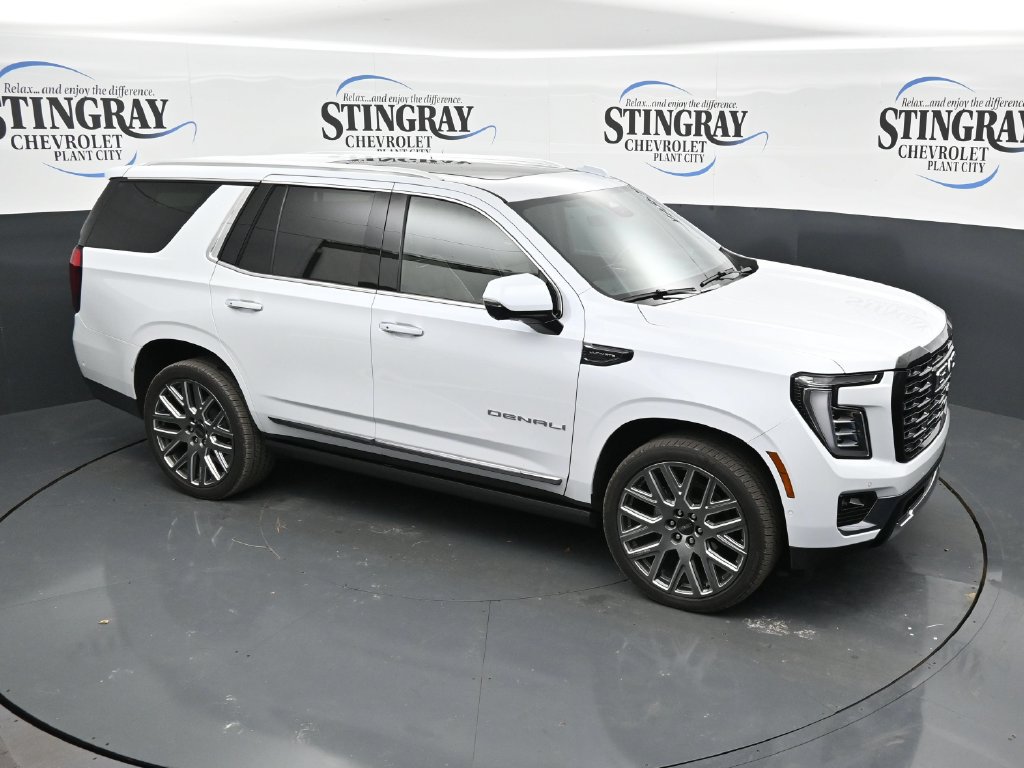 Used 2026 GMC Yukon Denali Ultimate w/ LPO, Floor Liner Package AWD/4WD image 18