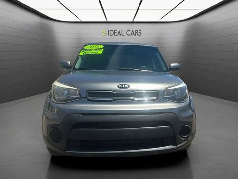 Used 2018 Kia Soul FWD image 2