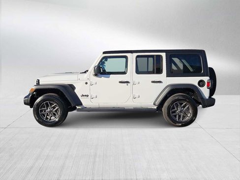 Used 2024 Jeep Wrangler Sport S image 5