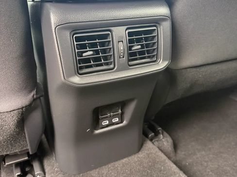 Used 2023 Toyota RAV4 XLE FWD image 10