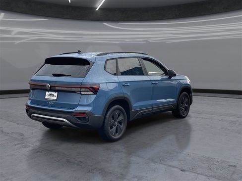 New 2026 Volkswagen Taos S image 5