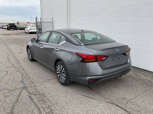 Used 2025 Nissan Altima 2.5 SV image 29