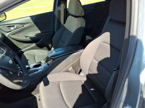 Used 2023 Chevrolet Malibu LT FWD image 16