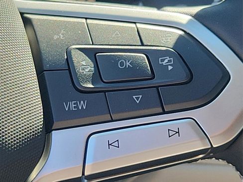 New 2025 Volkswagen Taos S image 18