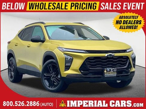 Used 2024 Chevrolet Trax ACTIV w/ Driver Confidence Package image 1