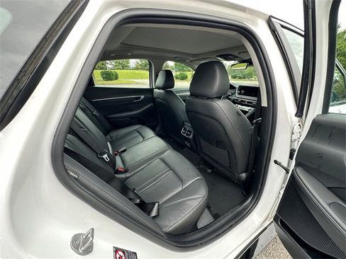 Used 2023 Hyundai Sonata Limited image 17