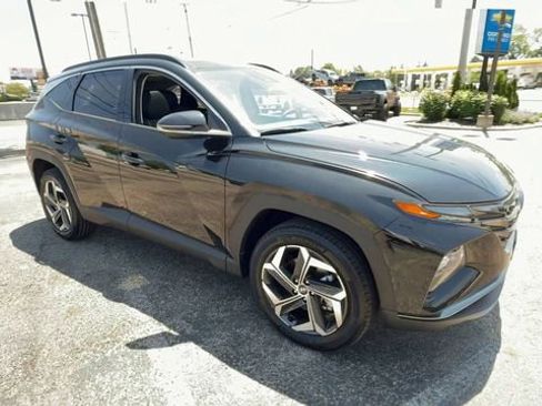 Used 2023 Hyundai Tucson Limited AWD/4WD image 2