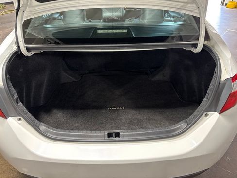 Used 2015 Toyota Corolla S FWD image 34