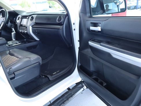 Used 2017 Toyota Tundra SR5 image 38