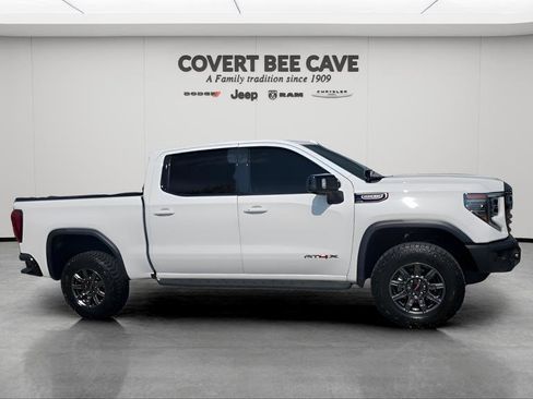 Used 2025 GMC Sierra 1500 AT4X image 12