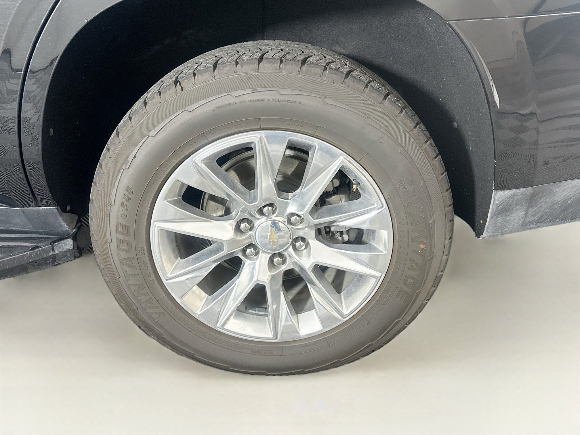 Used 2023 Chevrolet Tahoe Premier RWD image 11