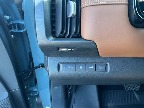 New 2026 Nissan Pathfinder Platinum image 13