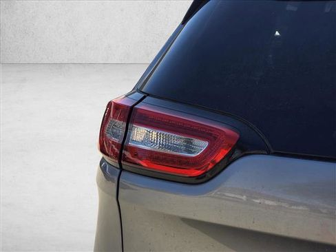 Used 2016 Jeep Cherokee Sport image 11