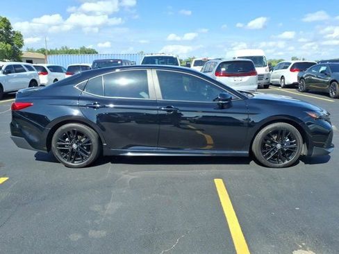 Used 2025 Toyota Camry SE FWD image 29