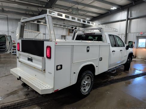 Used 2021 Chevrolet Silverado 2500 W/T w/ WT Convenience Package AWD/4WD image 3