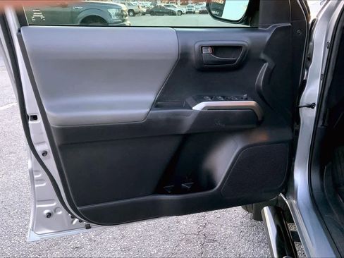 Used 2021 Toyota Tacoma SR5 image 20