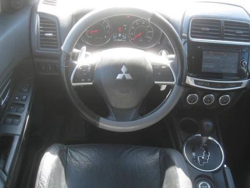 Used 2015 Mitsubishi Outlander Sport SE AWD/4WD image 14