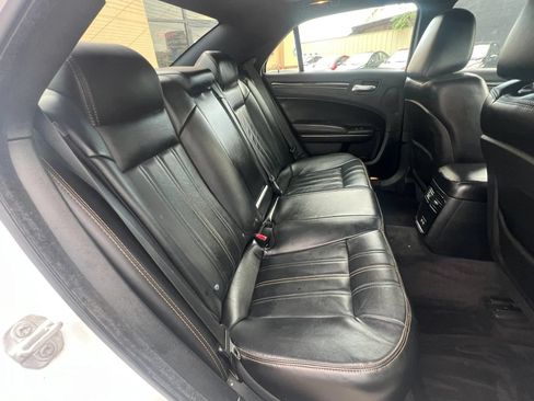 Used 2017 Chrysler 300 S w/ 300S Premium Group RWD image 33
