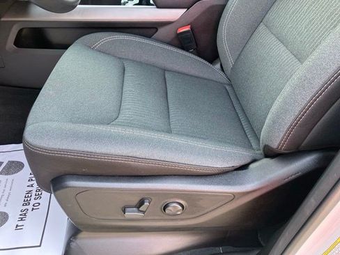 Used 2022 RAM 1500 Big Horn AWD/4WD image 11