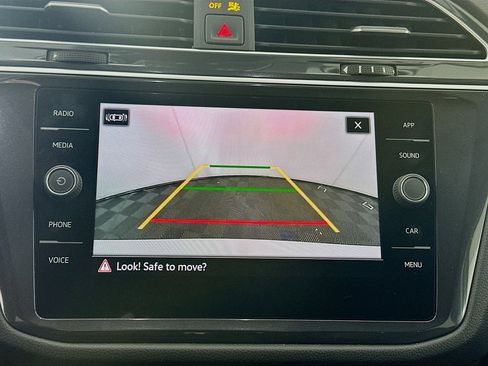 Used 2024 Volkswagen Tiguan S image 22